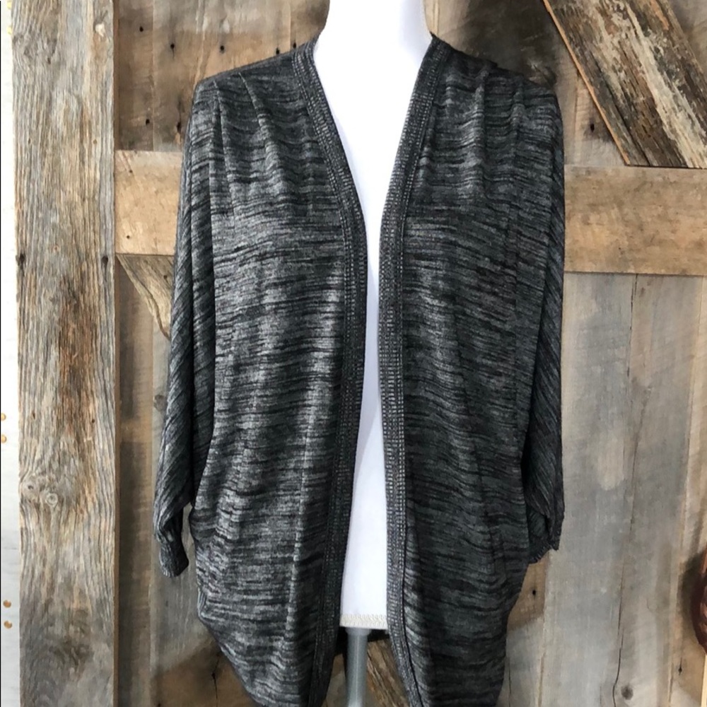 Cardigan - Picture 3 of 7